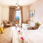Paralio Aparthotel 3*