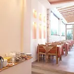 公寓式酒店 帕拉利欧酒店 3*
