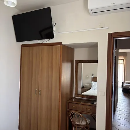 παράλιο Ξενοδοχείο με διαμερίσματα