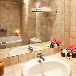 Aparthotel Paralio 3*