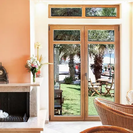 Hotel Paralio Aparthotel