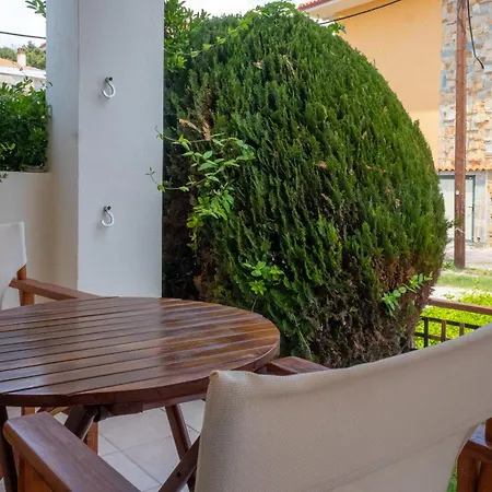 Hotel Paralio 3* Posidi