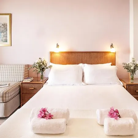 Hotel Paralio Aparthotel 3*