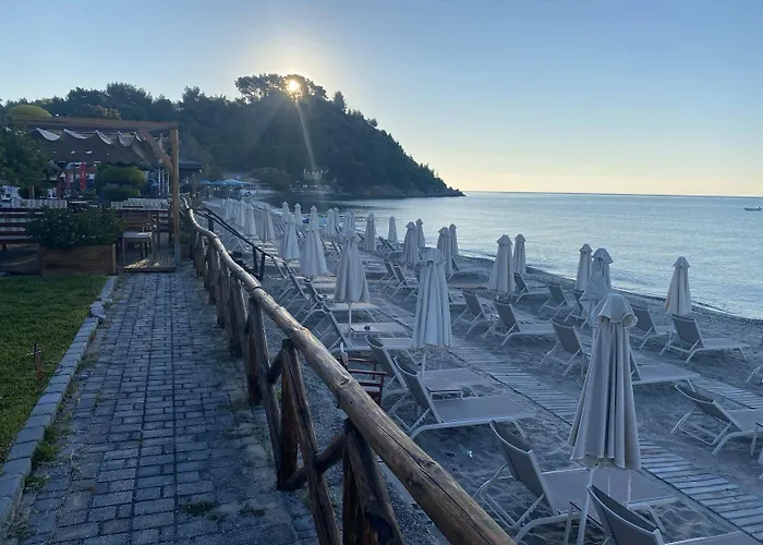 帕拉利欧酒店 3* 波塞蒂