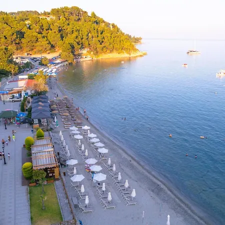 Aparthotel Paralio Possidi