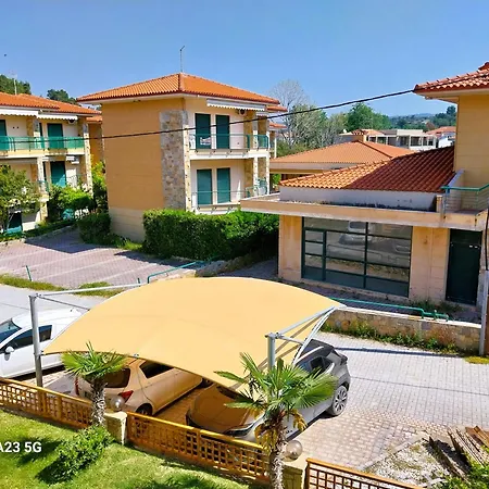 Apartahotel Paralio Possidi