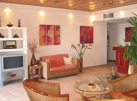 Aparthotel Hotel Paralio 3*